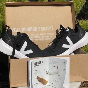 Veja ‘Condor 2 Alveomesh’ Running Sneakers